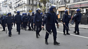 Algérie: les violences de ses élites à l'encontre du peuple