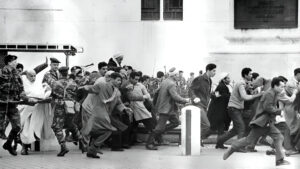 La révolution : Un mouvement populaire ou l’œuvre d’élites militantes?
