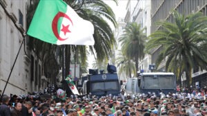 Algérie : le 5 juillet 1962, l'indépendance sous le coup d'État permanent