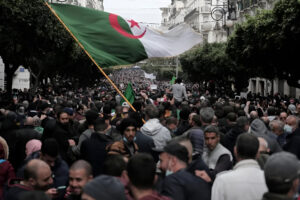 Les veines ouvertes de l'Algérie ou l’alliance des baïonnettes et des coffres-forts