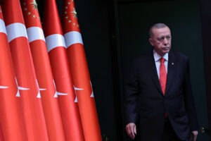 Recep Tayyip Erdogan : Maîtrisez l'atome avant de discourir