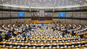Le Parlement européen : l’hypocrisie en étendard et la liberté d’expression en otage