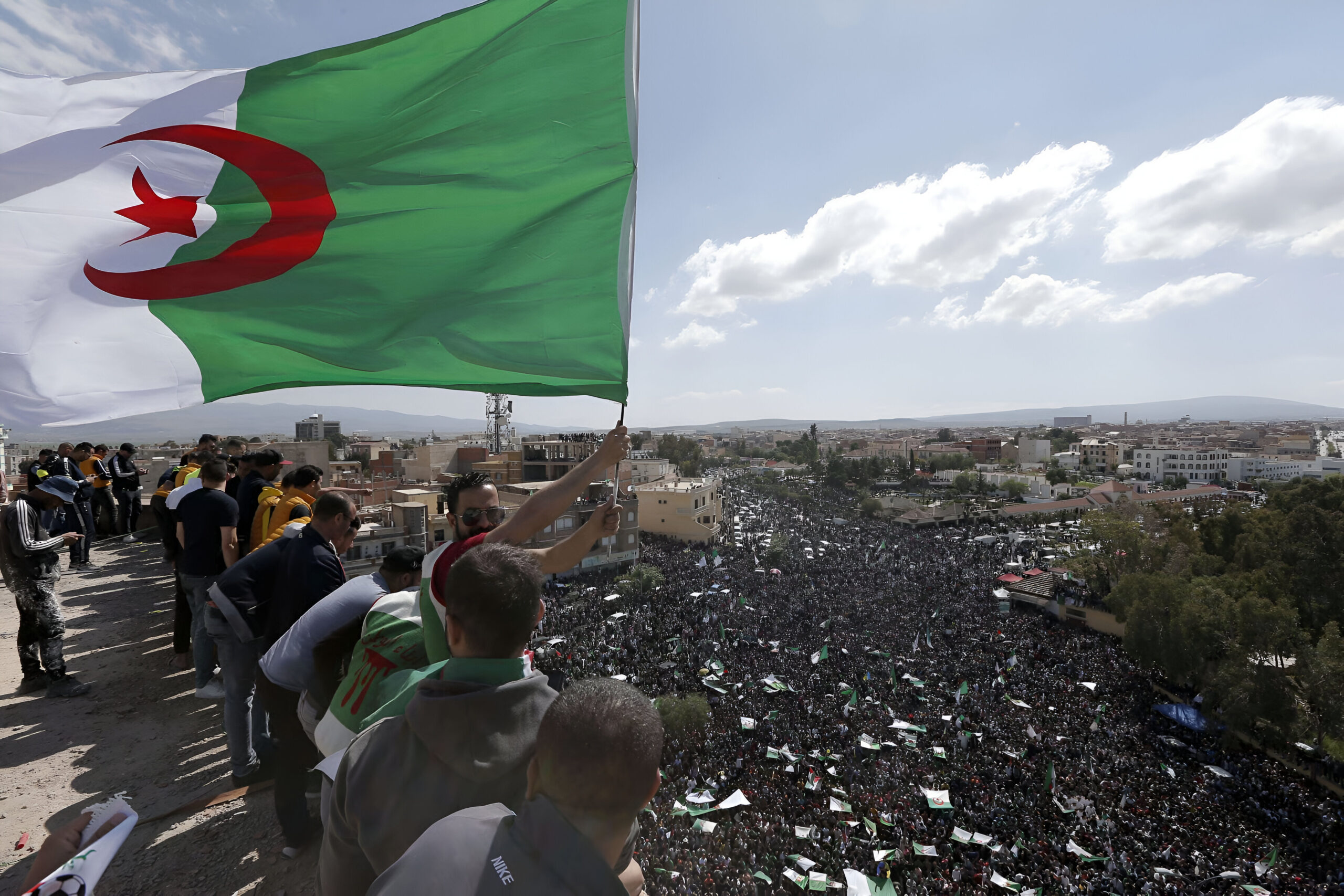 L’autoritarisme systémique, obstacle au développement de l’Algérie