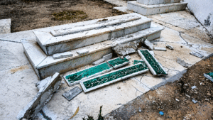 Tunisie : profaner les morts pour gouverner les vivants