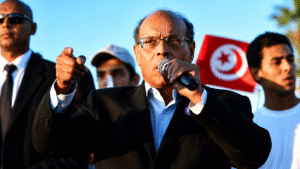 Moncef Marzouki fustige le dictateur de Carthage : l’heure de rendre la Tunisie à son peuple