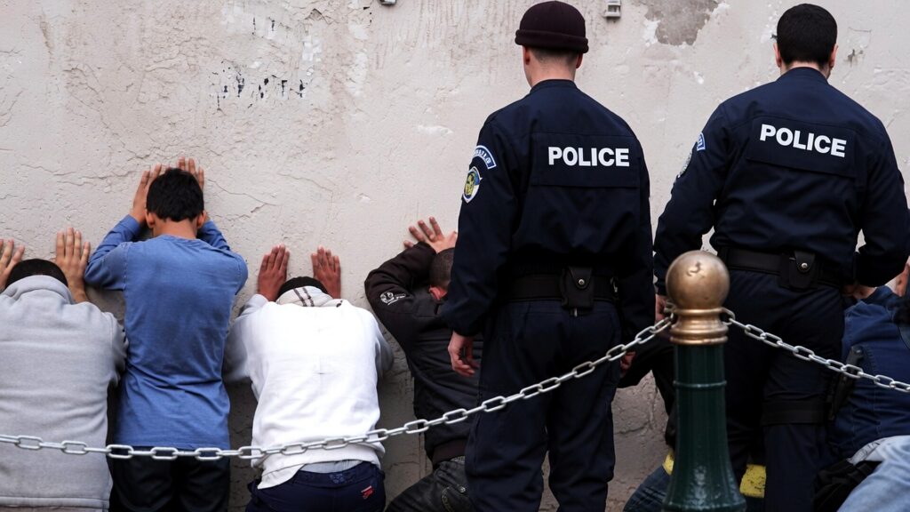 Algérie : quand le pouvoir ressort l’épouvantail de la décennie noire